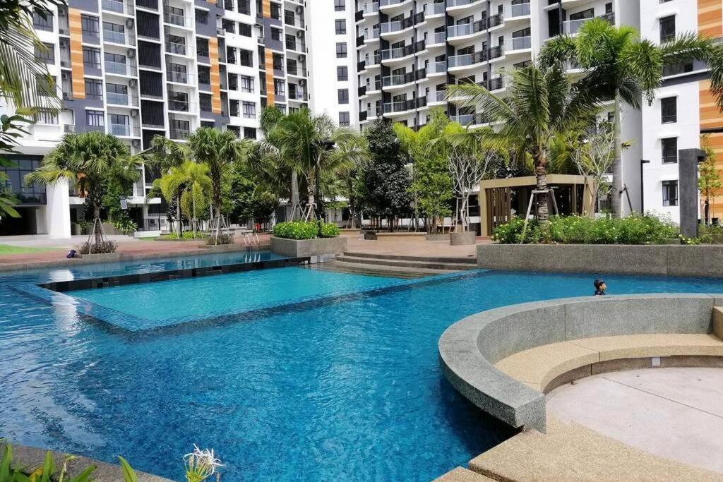 Casa Raudhah @ Timurbay Seafront Residence Kampung Sungai Karang Zewnętrze zdjęcie
