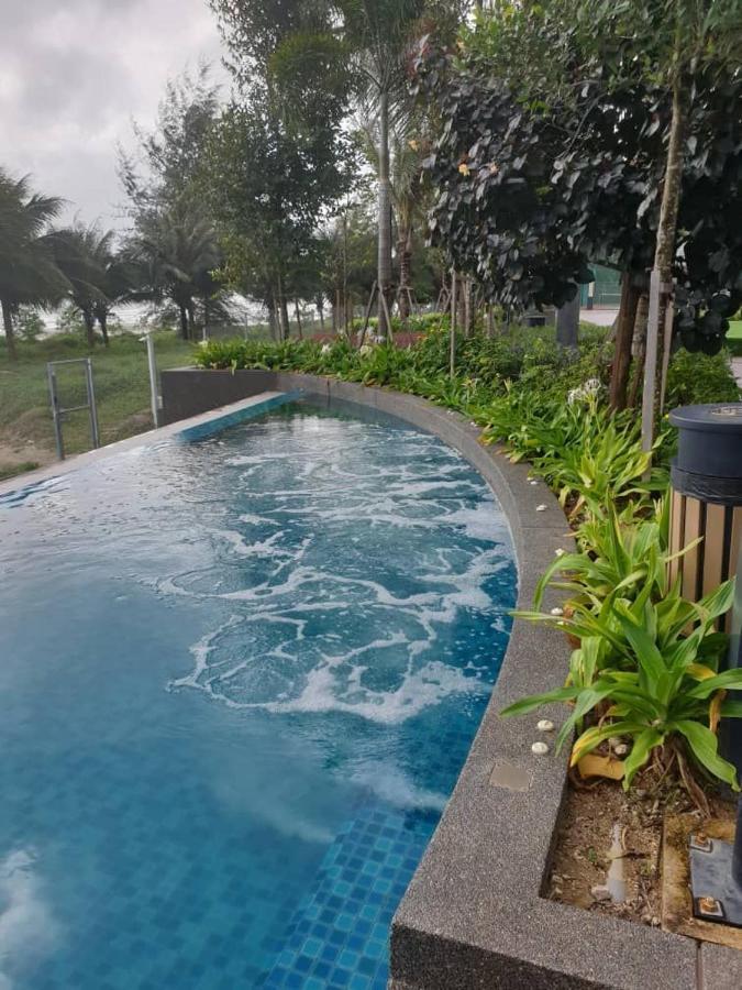 Casa Raudhah @ Timurbay Seafront Residence Kampung Sungai Karang Zewnętrze zdjęcie